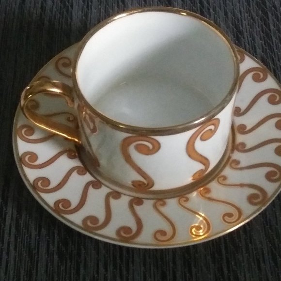 MARC BLACKWELL NEW YORK "SOMETHING ABOUT MOROCCO" GOLD TEACUP & SAUCER NEW - Picture 4 of 5
